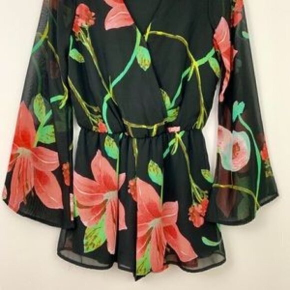 Leith floral short faux wrap romper extra small FINAL CLEARANCE PRICE $10 - Picture 3 of 8